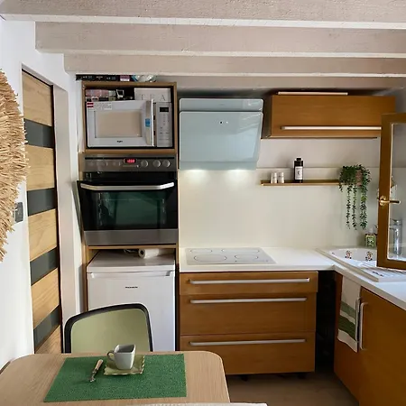 Cocon Authentique De Roussillon Holiday home *
